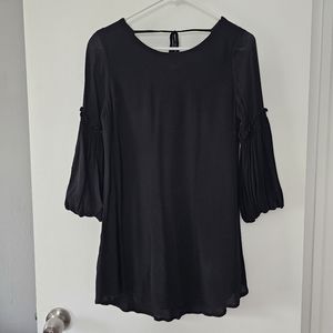 Forever 21 black ruffle sleeve tunic blouse, S
